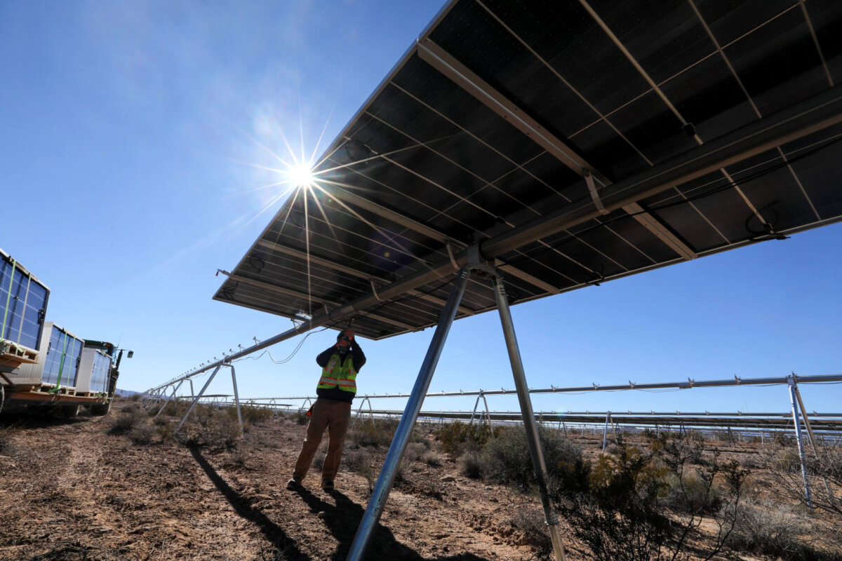 Thousands of clean energy jobs going to Nevada’s Latino communities