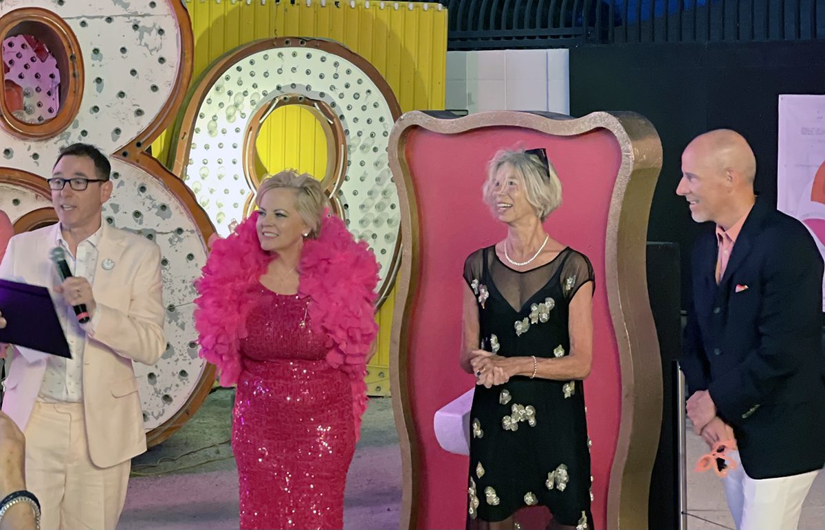 El icónico letrero del Flamingo, su traslado al museo de Neón y la conexión latina