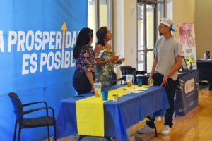 Selene Lozada y su equipo de trabajo en PLT celebran el privilegio de ser madre