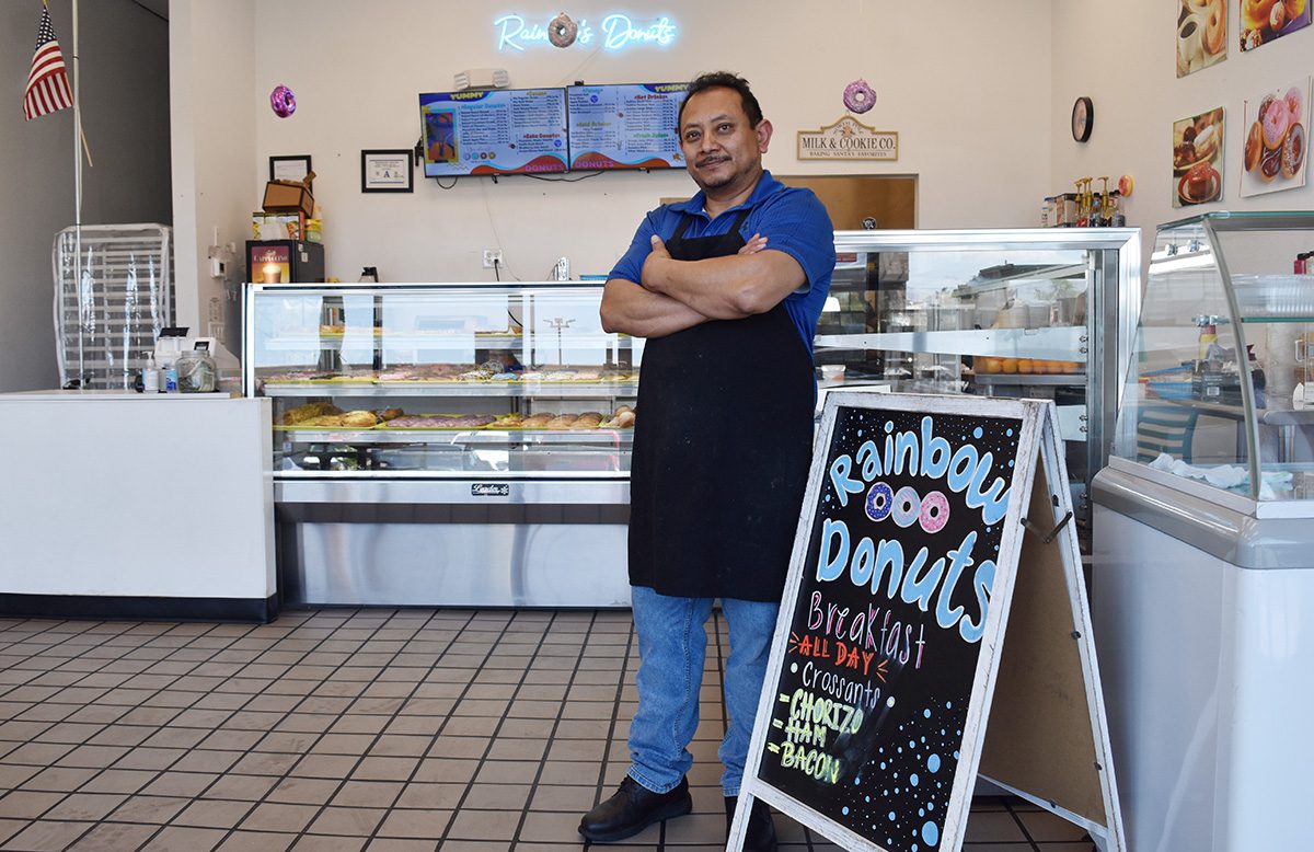 José Ramírez celebra en el barrio latino el “Día Nacional de la Dona” José Ramírez celebra en el barrio latino el “Día Nacional de la Dona”