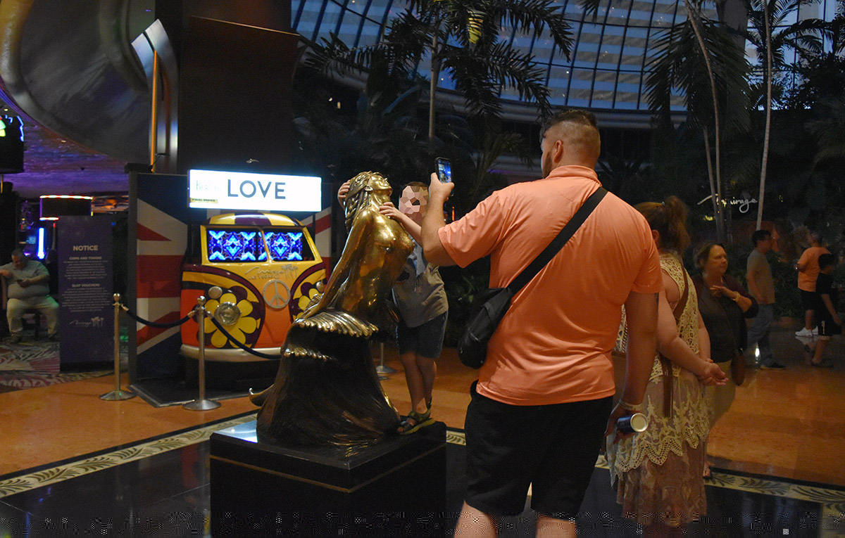Con la última erupción del volcán Las Vegas dice adiós a The Mirage