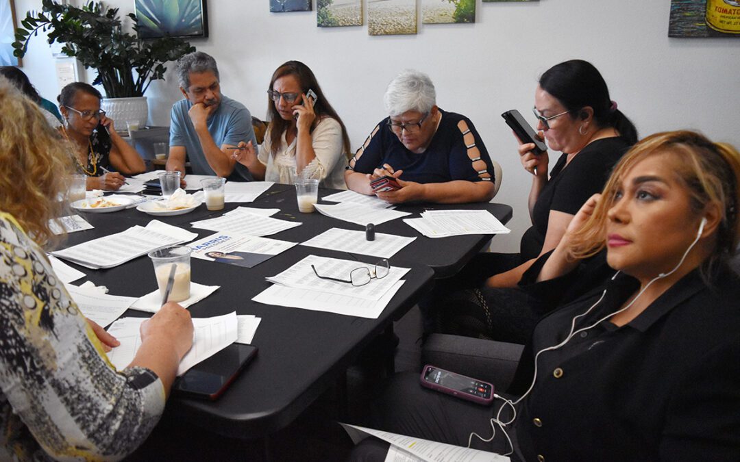 Hacen llamadas para invitar a votantes a un “Watch Party” y sumarse a campaña Harris-Walz