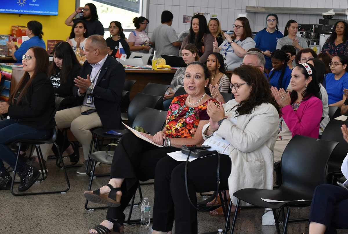Destacan en el CSN logros y aportes latinos en el inicio del “Mes de la Herencia Hispana”