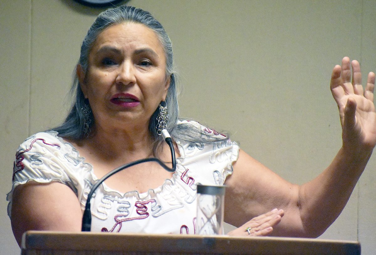 “Asumamos el reto de escribir la historia de los medios de comunicación en Las Vegas”: Mapy Durán