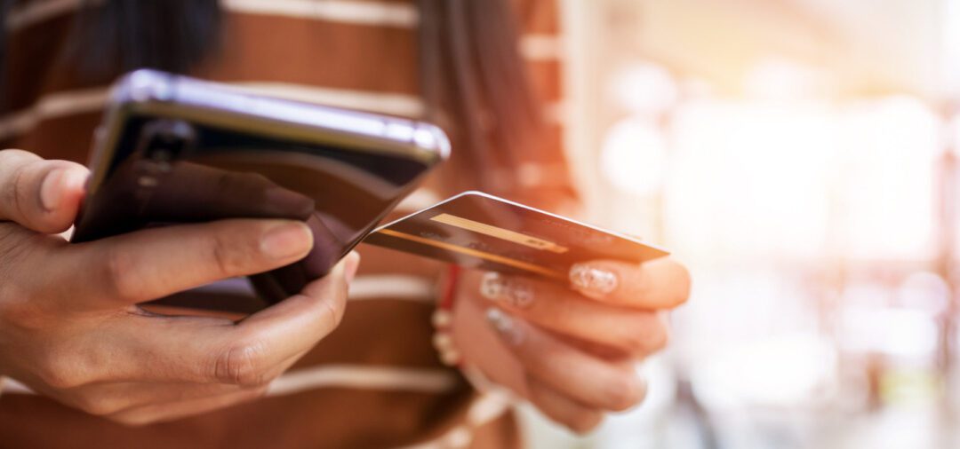 Consejos para evitar ser víctima de una estafa por trámites migratorios