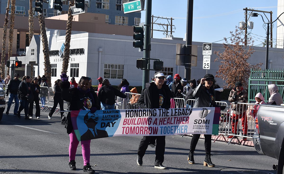 Las Vegas celebra con desfile el cumpleaños del líder de los derechos civiles Martin Luther King Jr.