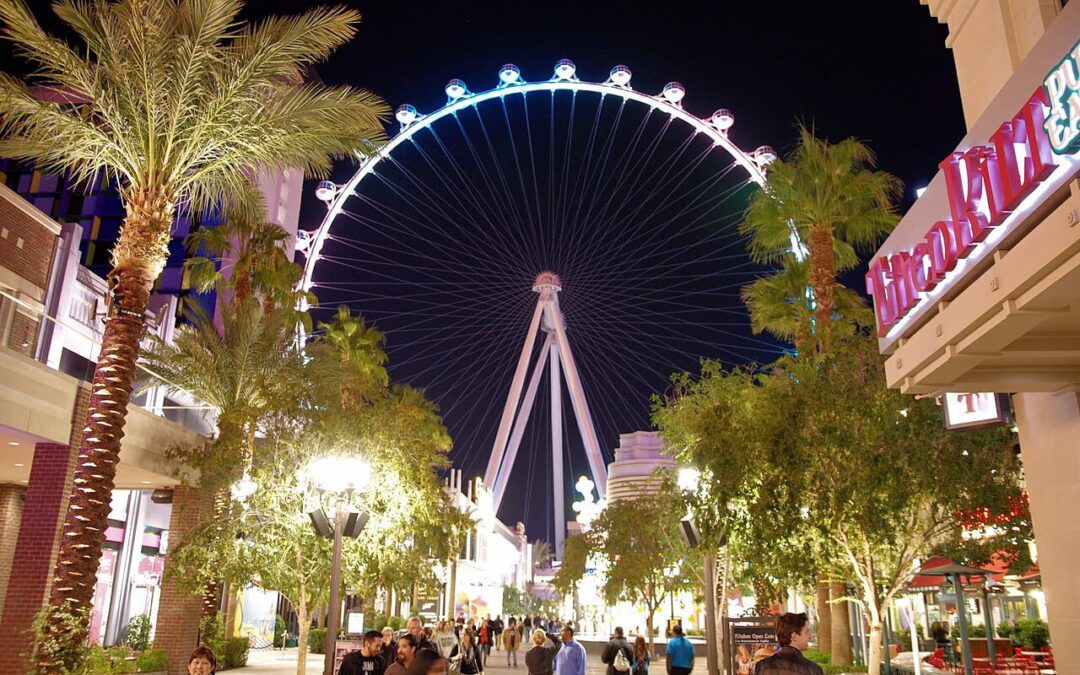 14 things to do outside in Las Vegas after sunset