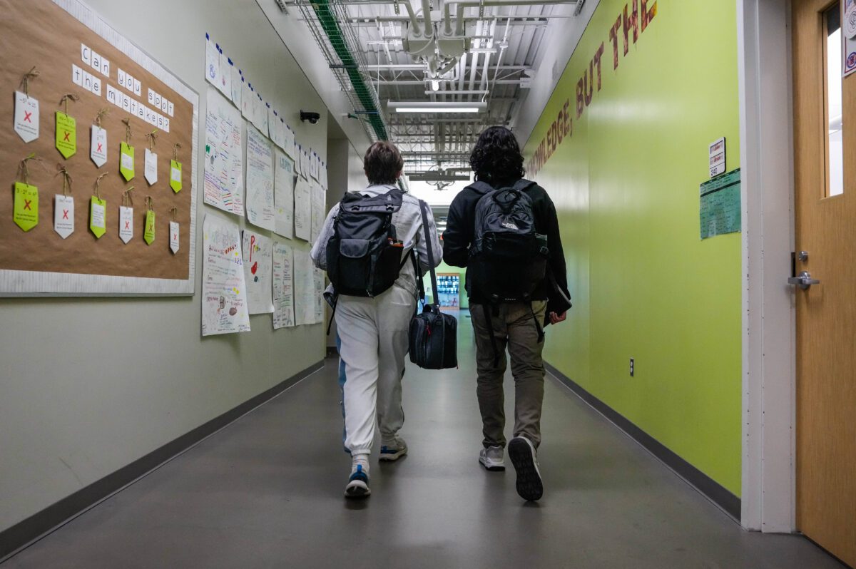 ¿Puede ICE entrar libremente a escuelas? No, Trump quitó protecciones, pero la orden judicial sigue siendo indispensable ¿Puede ICE entrar libremente a escuelas? No, Trump quitó protecciones, pero la orden judicial sigue siendo indispensable
