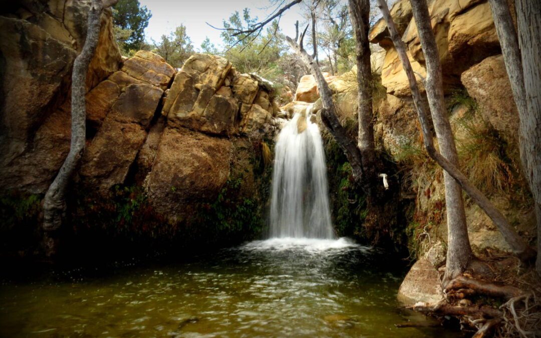 8 water-filled hikes within an hour of Las Vegas