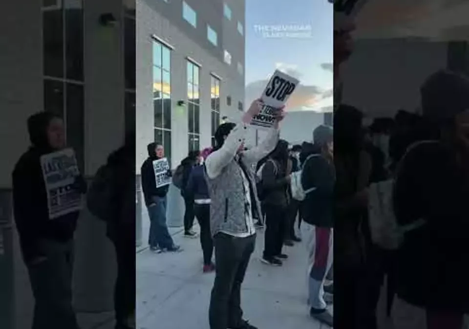 “Las Vegas to Minnesota Stop ICE Terror” protest condemns ICE