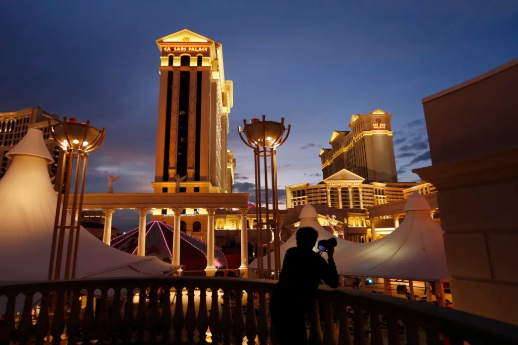 Culinary Union reaches tentative deals with MGM and Caesars