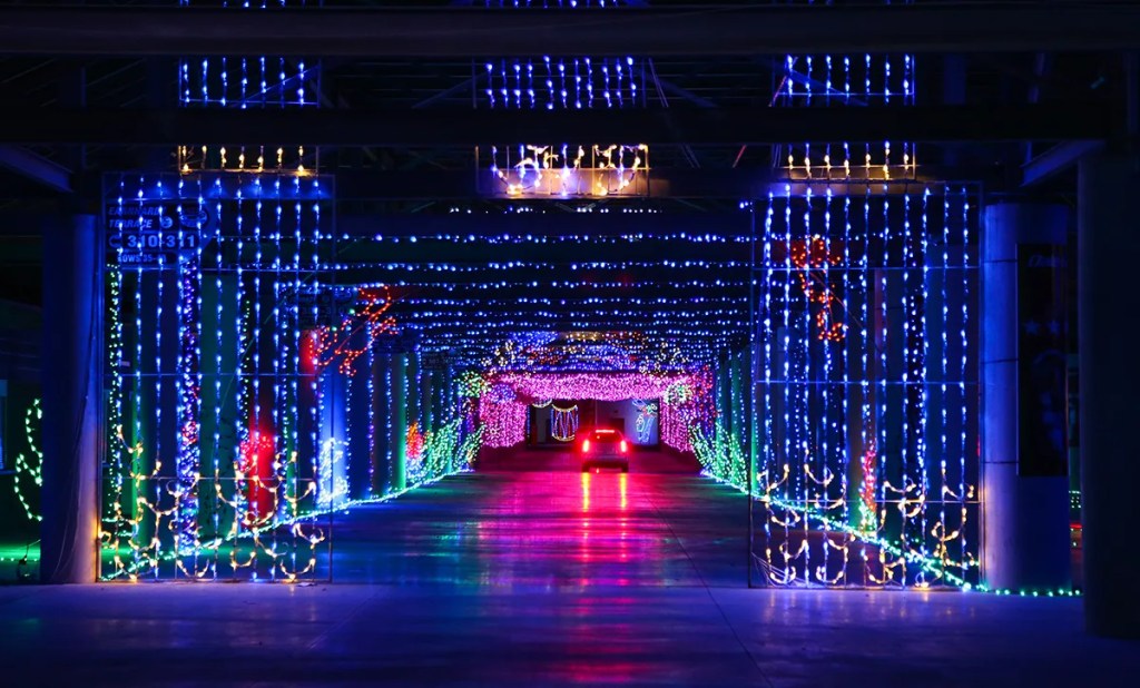 10 places to see holiday lights in Nevada