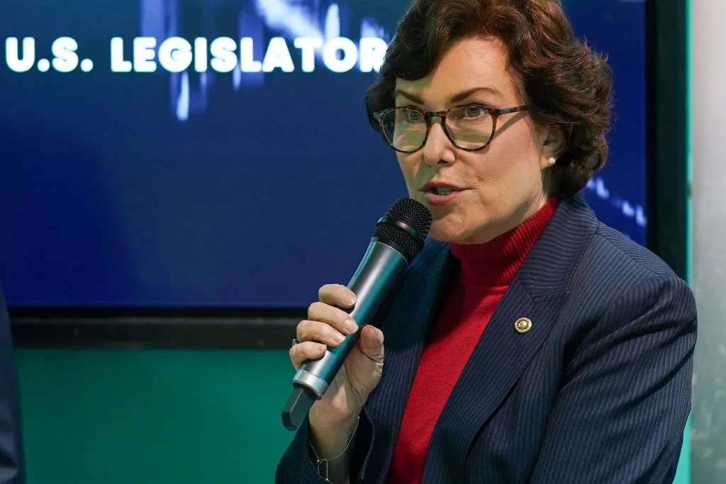 Sen. Jacky Rosen asks federal government to investigate corporate landlords