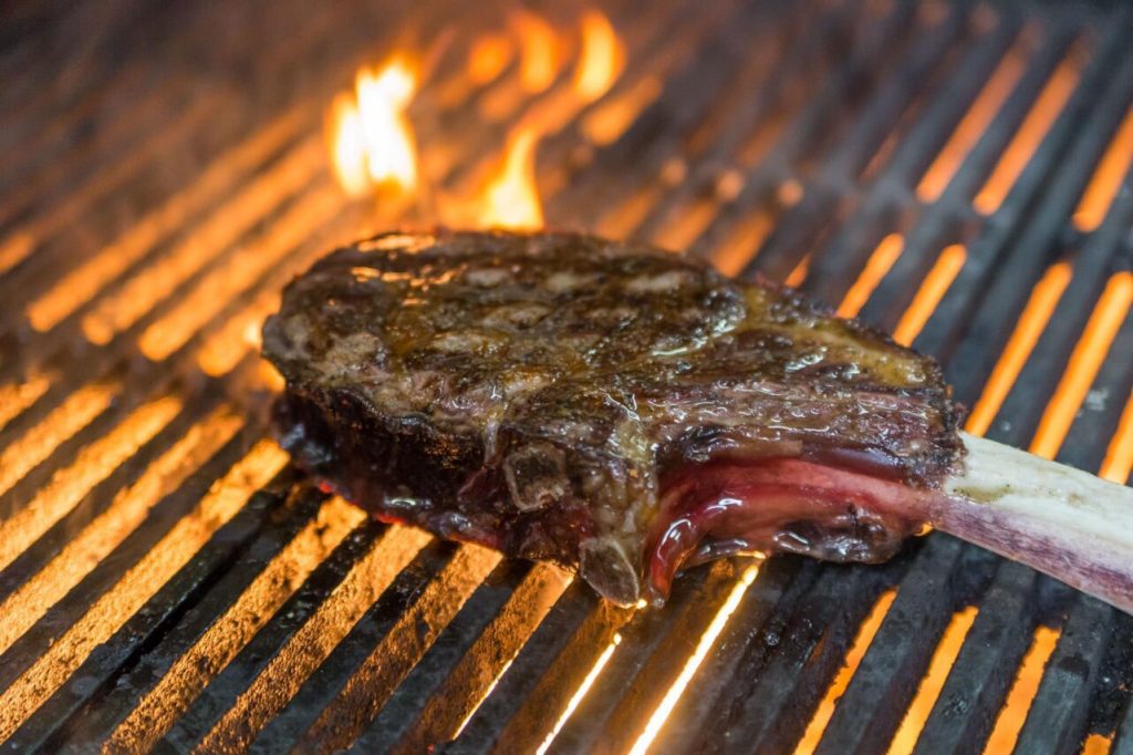 We found the 2 best budget-friendly steakhouses in Las Vegas