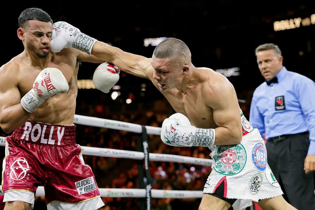 Se corona “Pitbull” Cruz campeón Superligero de la AMB; masacró al “Rolly” Romero