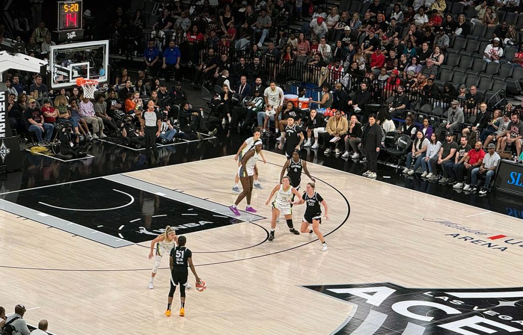 A’ja Wilson estuvo “fina” en el triunfo de Aces 78-67 sobre Storm en primer juego de la postemporada