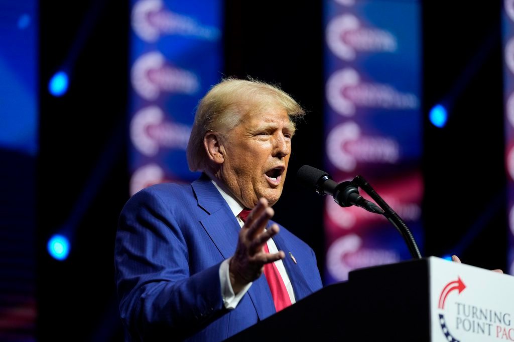 Trump vows to impose harsh tariffs, stokes fear of immigrants in 80-minute Las Vegas speech