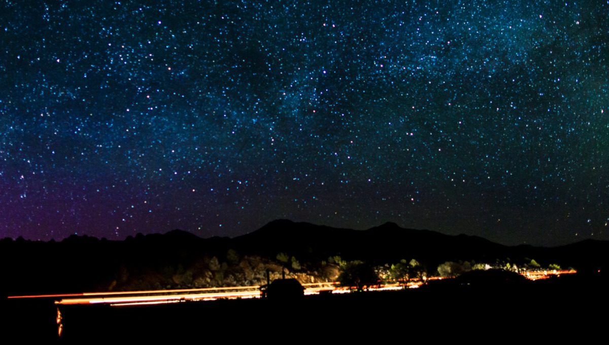 Stars shine in the sky 