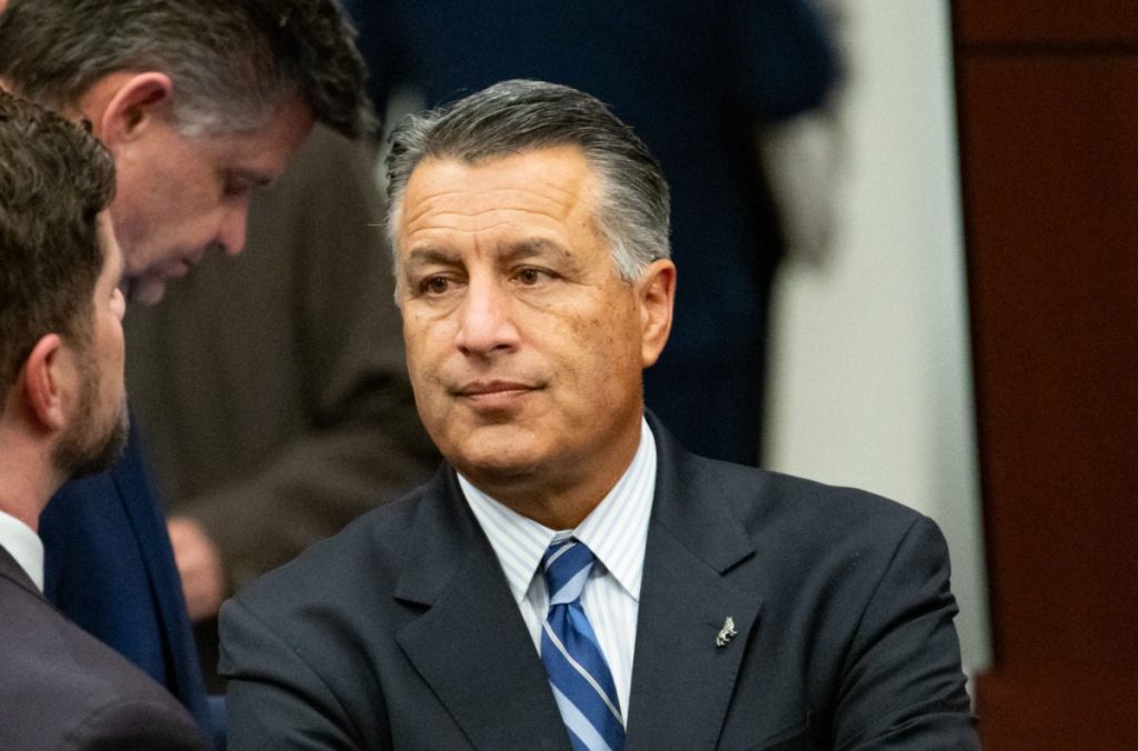 Sandoval signs on to letter objecting to Trump’s higher ed interference 