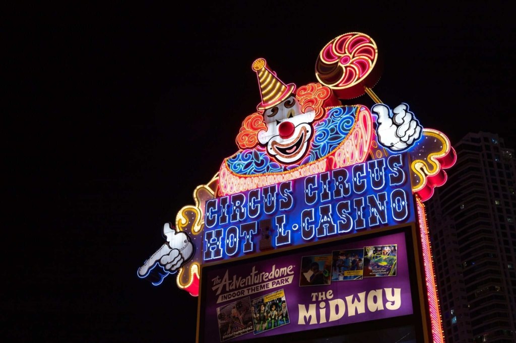 5 haunted hotels on the Las Vegas Strip